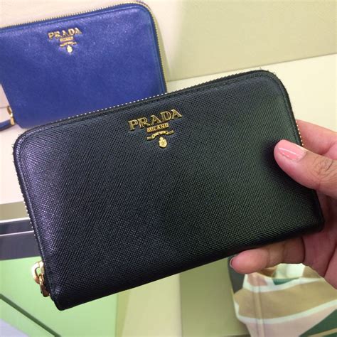 prada tasche roermond preis|Prada Outlet in Roermond .